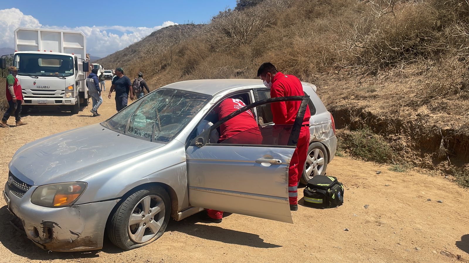 Presuntamente la conductora viajaba a exceso de velocidad.