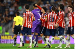 ‘Tala’ se hace ‘Gigante’ y sostiene a las Chivas