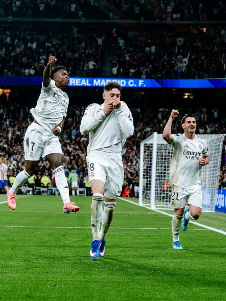Real Madrid viene de atrás y derrota al Atlético en casa