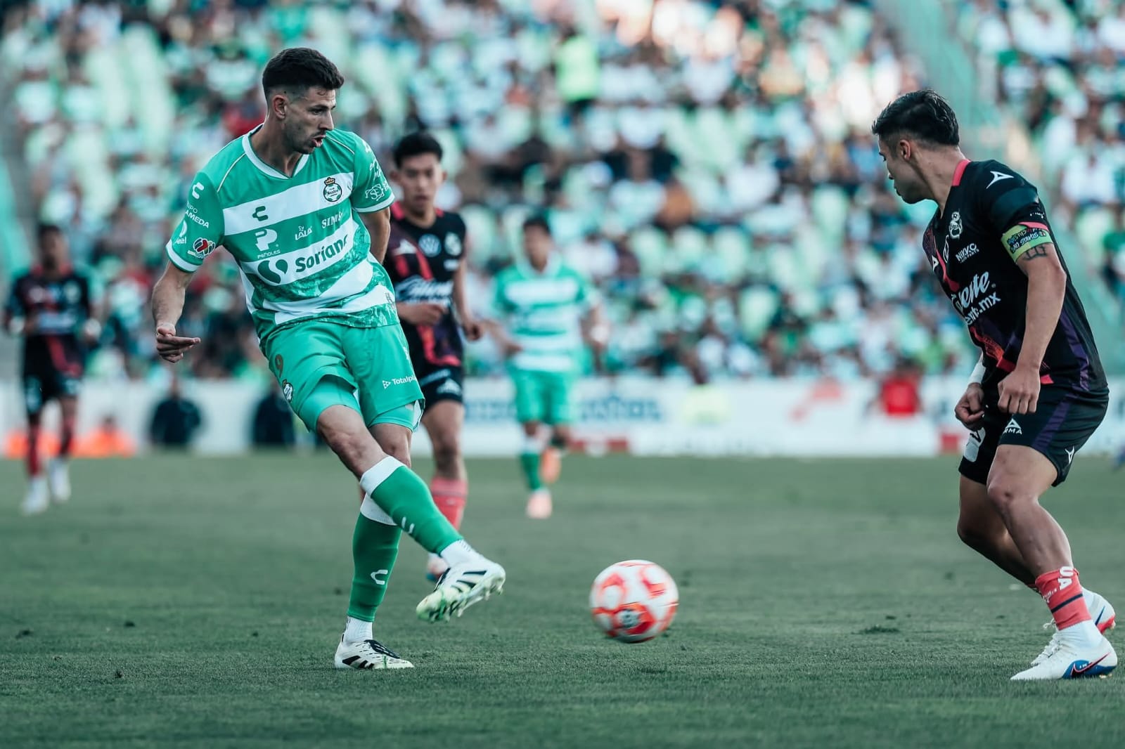 Santos doblega al Puebla en su 2da victoria del Clausura