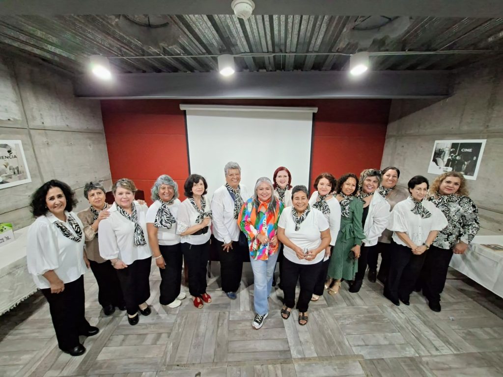 Celebró Letras Amigas centenar de libros leídos