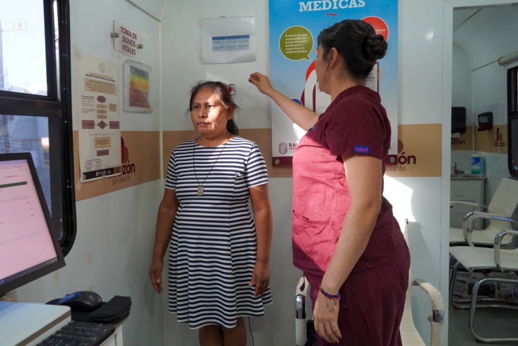 Atienden caravanas en Valle Esperanza