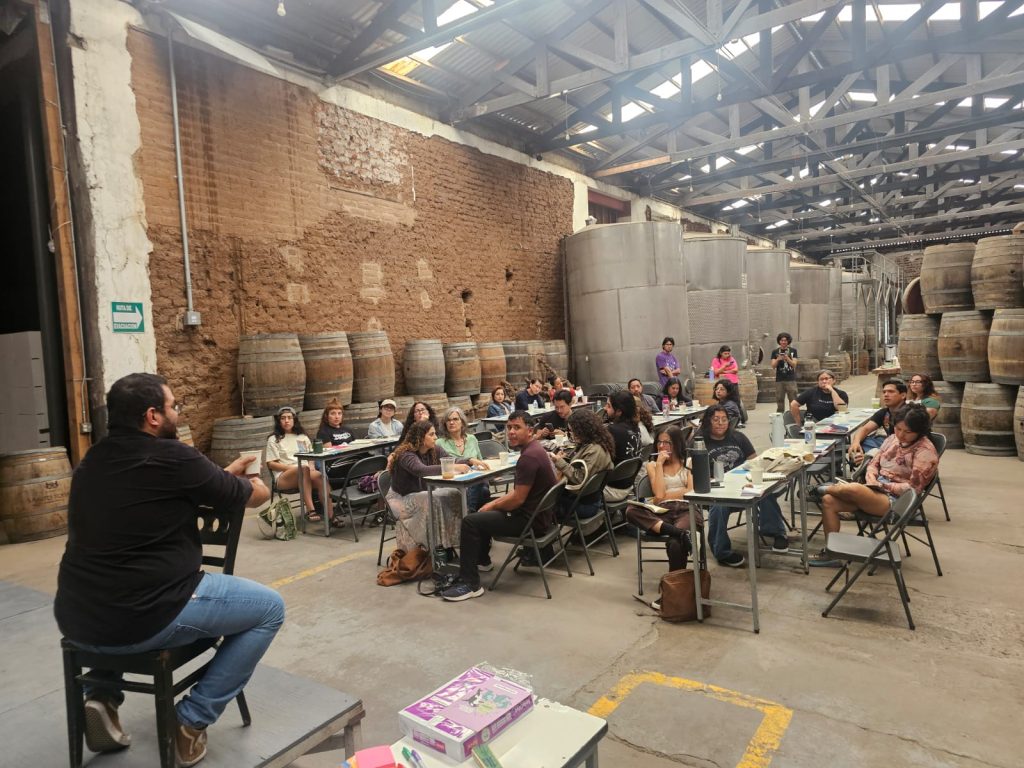 Imparten en Ensenada taller de periodismo